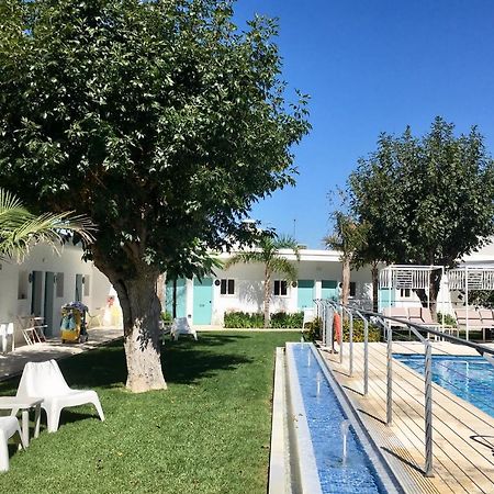 Hostal Las Cumbres Конил-де-ла-Фронтера Екстериор снимка