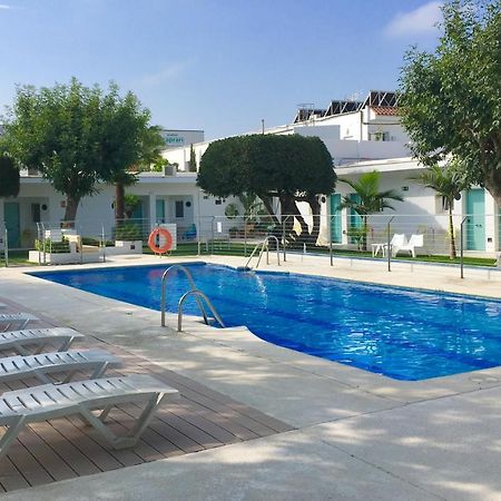 Hostal Las Cumbres Конил-де-ла-Фронтера Екстериор снимка