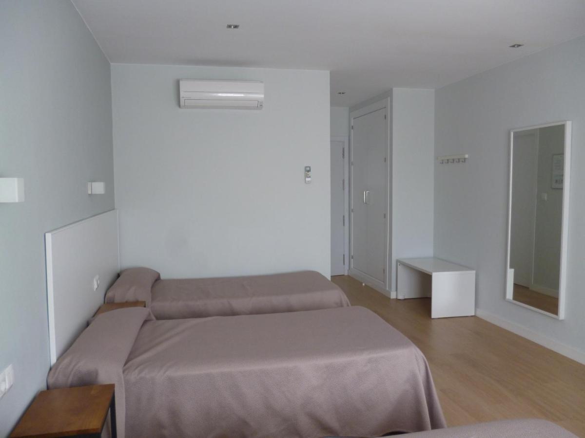 Hostal Las Cumbres Конил-де-ла-Фронтера Екстериор снимка