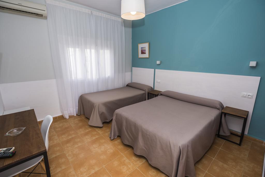 Hostal Las Cumbres Конил-де-ла-Фронтера Екстериор снимка