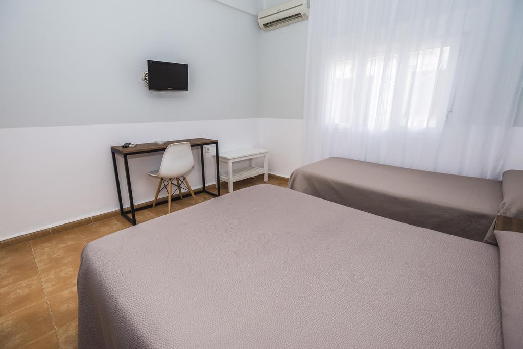 Hostal Las Cumbres Конил-де-ла-Фронтера Екстериор снимка