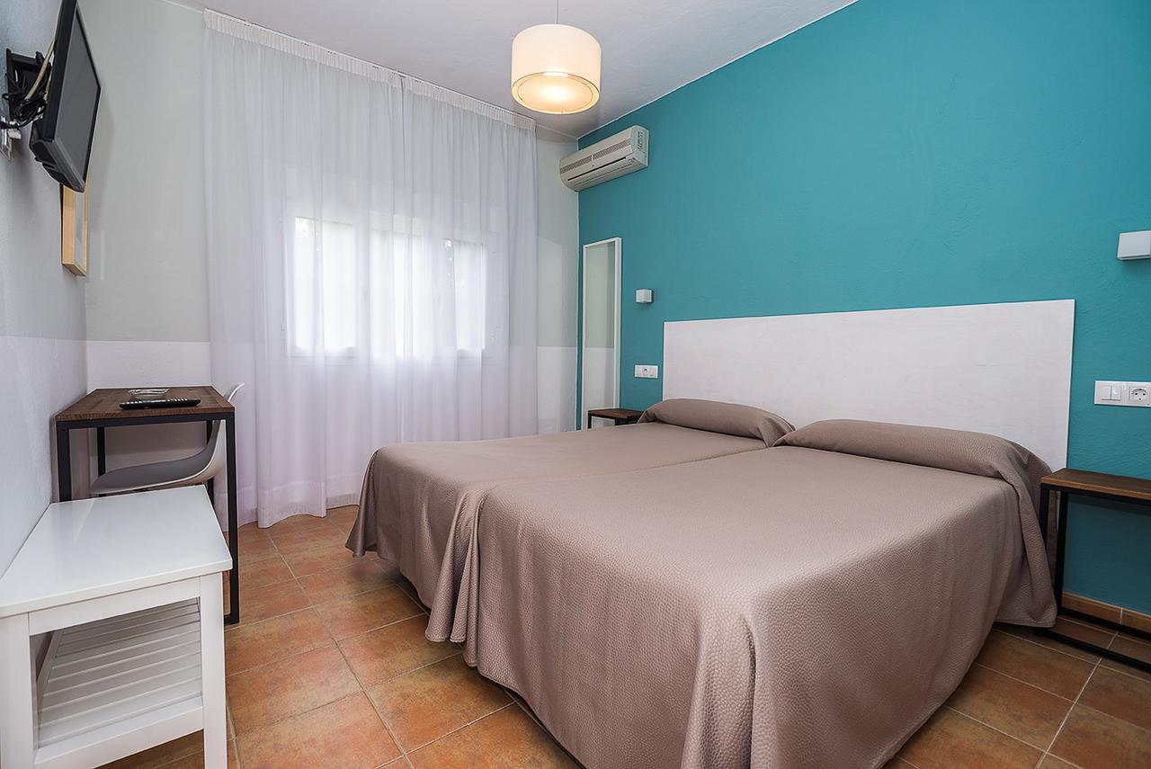 Hostal Las Cumbres Конил-де-ла-Фронтера Екстериор снимка