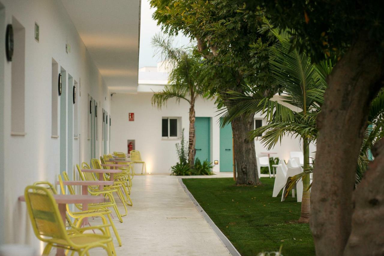 Hostal Las Cumbres Конил-де-ла-Фронтера Екстериор снимка