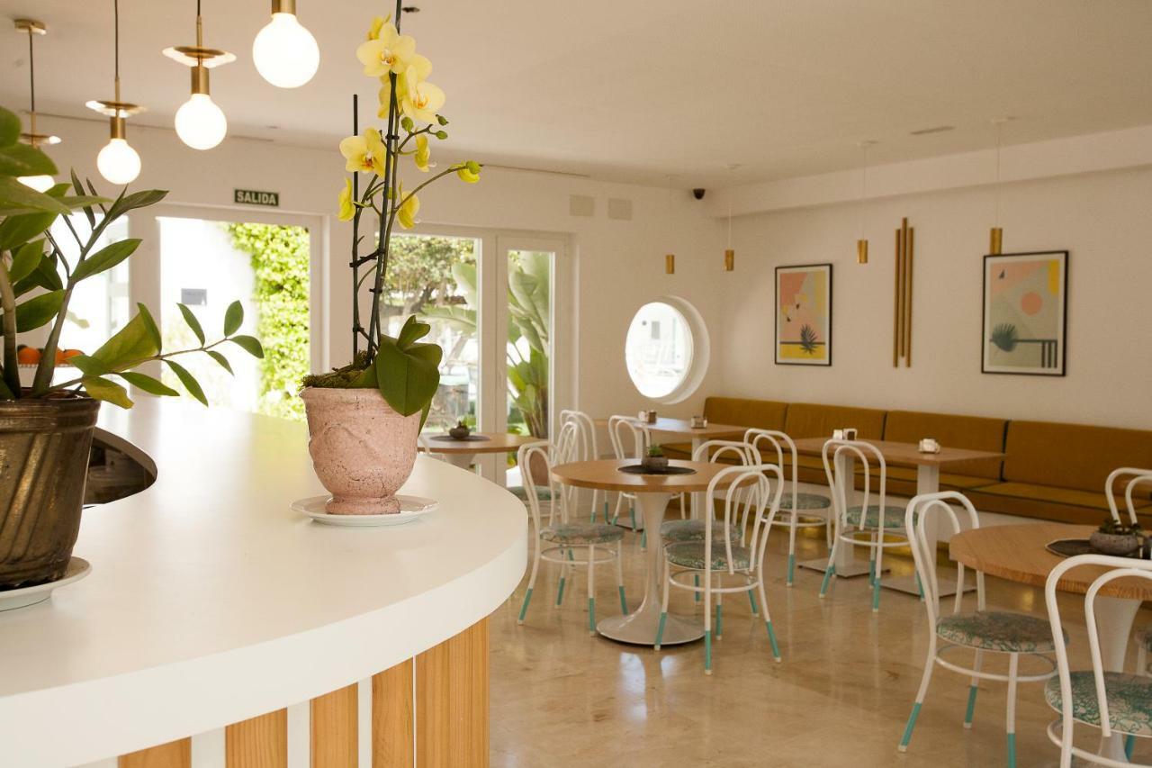 Hostal Las Cumbres Конил-де-ла-Фронтера Екстериор снимка
