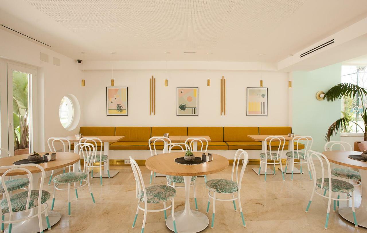 Hostal Las Cumbres Конил-де-ла-Фронтера Екстериор снимка