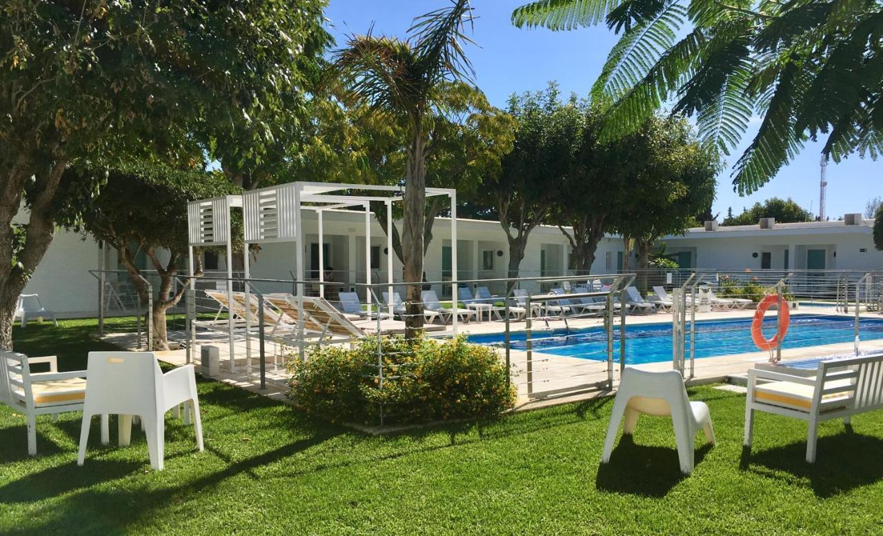 Hostal Las Cumbres Конил-де-ла-Фронтера Екстериор снимка